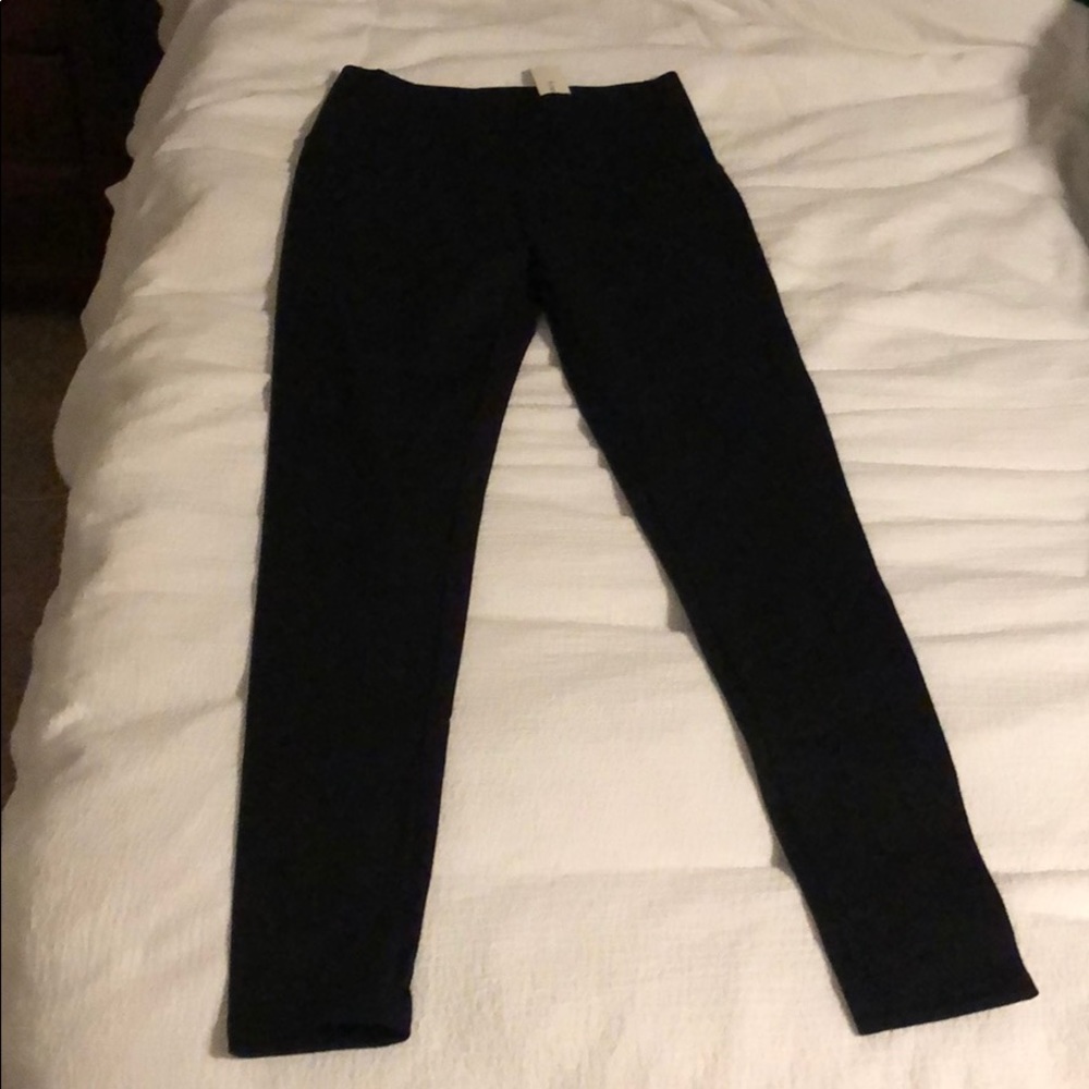 Never worn high waisted M leggings from Francescas